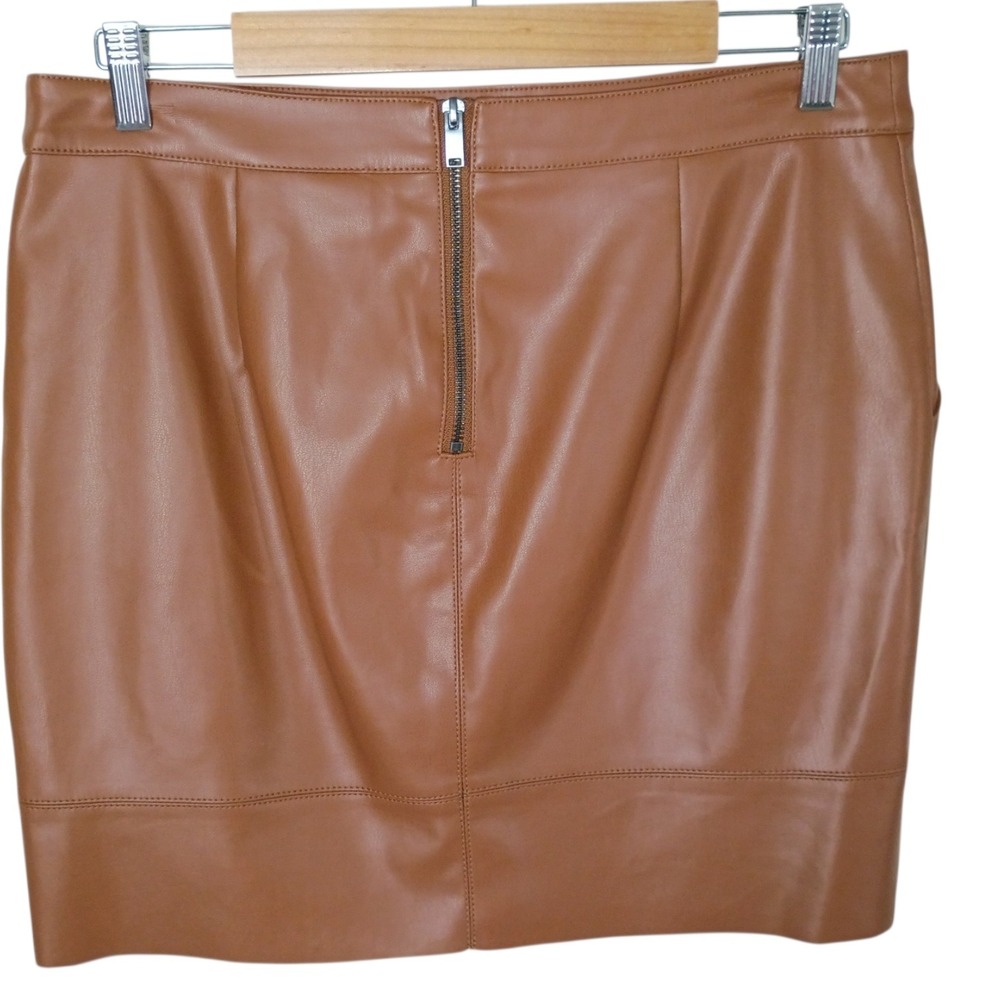Vintage FAHSYEE Brown Faux Leather Mini Skirt High Waisted Back Zip Pockets L